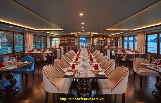 nhà hàng trên du thuyền alisa